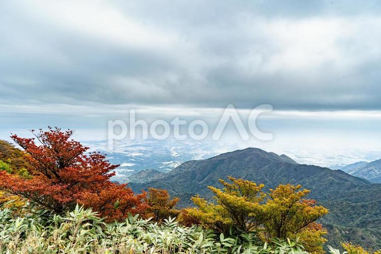三重　御在所岳　朝陽台広場からの伊勢湾 御在所岳,山,御在所山の写真素材