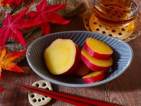 さつまいもの煮物.1 さつまいもの煮物.1の写真