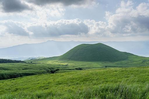 熊本-【米塚】 熊本,阿蘇市,阿蘇山の写真素材