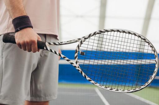 ラケットを握る男性の手 テニス,ラケット,握るの写真素材