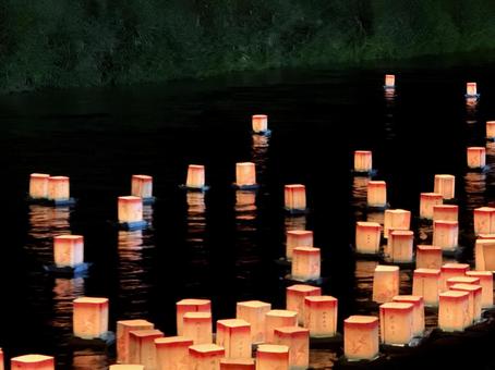 永平寺町大灯籠流しの一幕 灯籠,灯ろう,ろうそくの写真素材