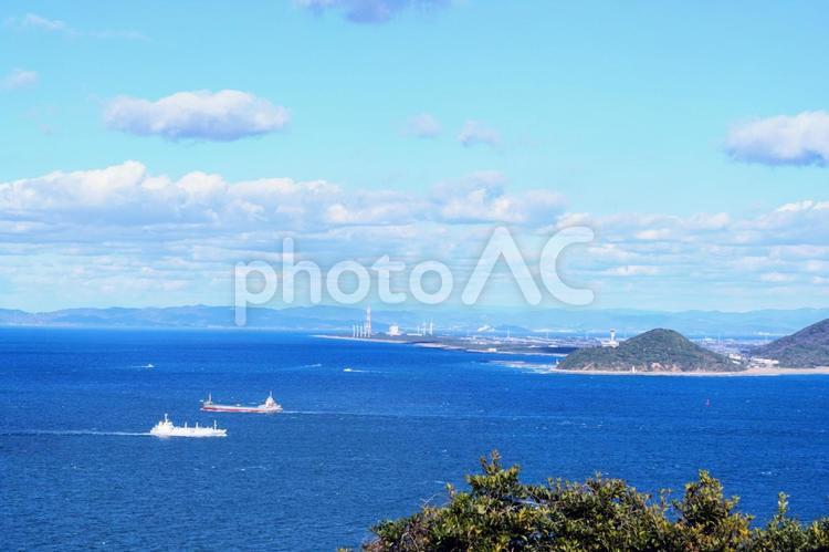 三重県神島から見る伊良湖岬と伊勢湾水道 灯台,太平洋,伊良湖岬の写真素材