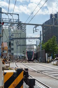 京急電鉄（北品川） 電車,線路,鉄道の写真素材