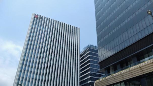 都会のビル群と青空のビジネス街 都会,ビル,高層ビルの写真素材
