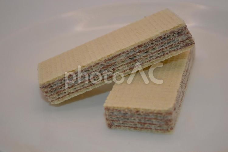皿に乗ったチョコサンド・ウエハース 物撮り,ウエハース,チョコの写真素材