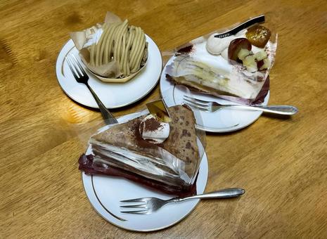 誕生日はケーキでお祝い04 ケーキ,スイーツ,甘いの写真素材