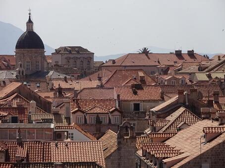 ドゥブロヴニク　外壁からの街並み クロアチア,街並み,屋根の写真素材