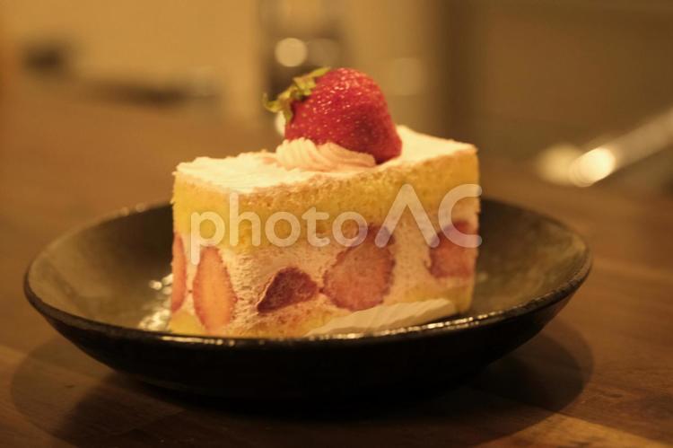 お家デザートのショートケーキの素材 デザート,スイーツ,ショートケーキの写真素材