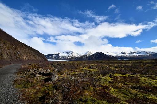 アイスランドの氷河と雪山が続く雄大な景色 アイスランドの氷河と雪山が続く雄大な景色 アイスランド,ヨーロッパ,自然の写真素材
