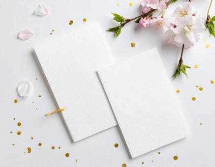 金が散らばっている白い和紙02の写真