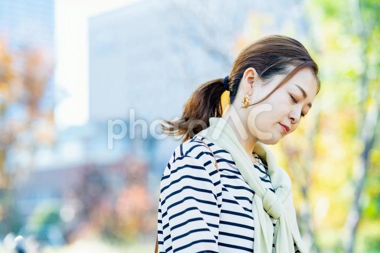 落ち込んだ表情の女性 女性,ストレス,メンタルの写真素材