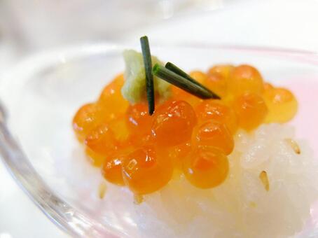 かわいい　いくらのお寿司 いくら,お寿司,ディナーの写真素材