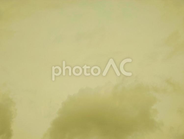 幻想的な黄色がかったもやと雲 黄色,グラデーション,空の写真素材