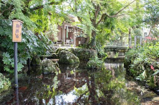 醒井宿 醒井宿 醒井宿,鞍懸石,居醒の清水の写真素材