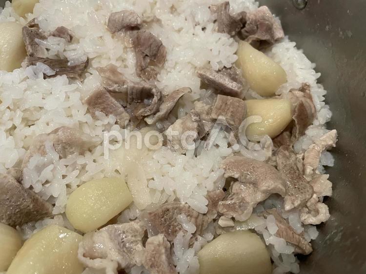 にんにくご飯 にんにくご飯,ニンニクご飯,大蒜ご飯の写真素材