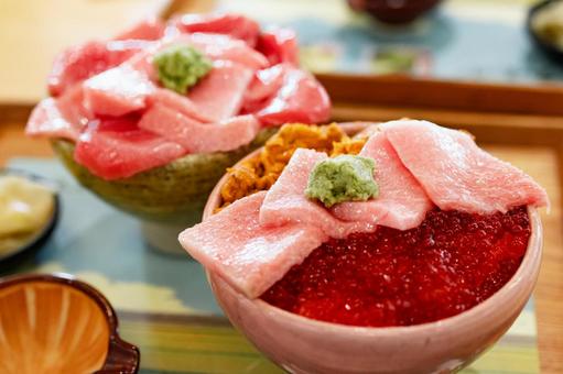 海鮮丼 マグロ,マグロ丼,大トロの写真素材