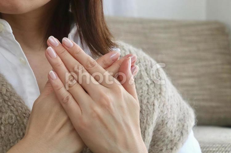 女性の手　ハンドケアイメージ ハンドケア,手,女性の写真素材