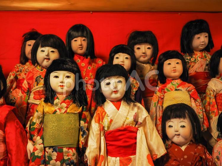 市松人形のある風景 市松人形,東人形,京人形の写真素材