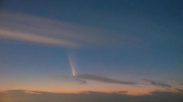 彗星、再び夜空を駆ける 彗星、再び夜空を駆けるの写真