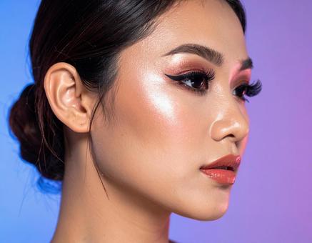 メイクアップブランド風ポートレート メイクアップブランド風ポートレートの写真