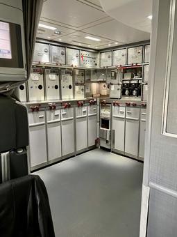 飛行機の中のギャレー 飛行機ギャレー,センターギャレー,機内の写真素材