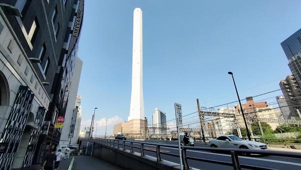 池袋駅北口周辺 煙突,清掃工場,線路沿いの写真素材