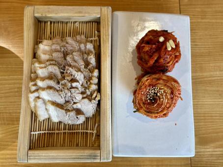 ポッサム ポッサム ポッサム,キムチ,お肉の写真素材