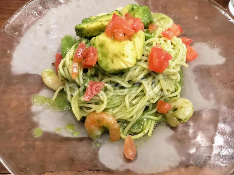 バジルとエビの冷製スパゲッティ パスタ,ランチ,バジルの写真素材