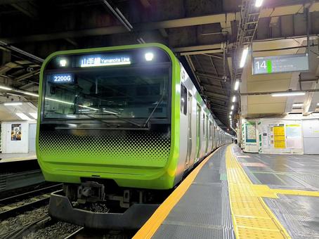 JR山手線、E235系、41編成 JR山手線、E235系、41編成 jr,山手線,e235系の写真素材