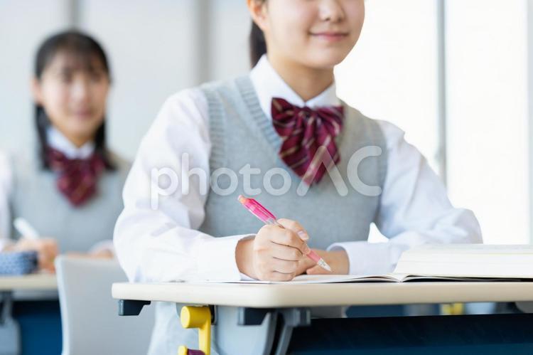 授業中の高校生 高校生,女子高生,授業の写真素材