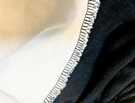 モノクロ布素材縫い目 モノクロ布素材縫い目の写真