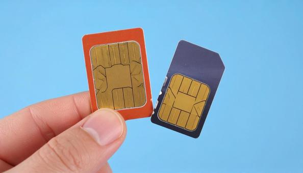スマホのデュアルSIMイメージ スマホのデュアルSIMイメージの写真