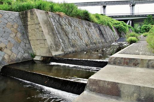 川合裏川緑地公園にて 川合裏川,小川,水流の写真素材