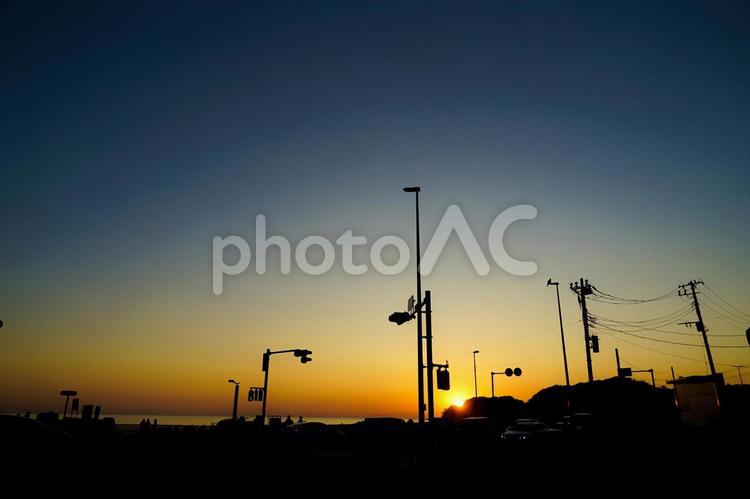 夕暮れと街のシルエット 夕暮れ,シルエット,街の写真素材