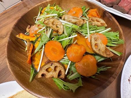 素揚げサラダ サラダ,料理,クリスマスの写真素材