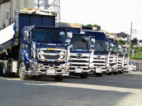 働く車 トラック 働く車 トラック 働く車,ダンプカー,大型車両の写真素材