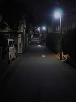 夜の住宅街 夜の住宅街の写真
