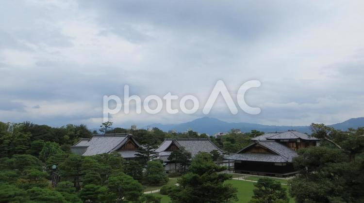 二条城　天守台から本丸御殿と比叡山 二条城,輪郭式,天下普請の写真素材