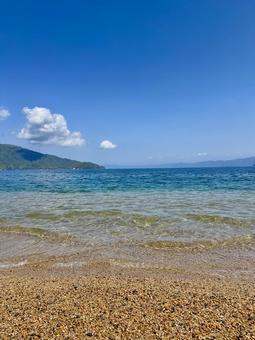 [縦]海辺 夏,砂浜,海の写真素材