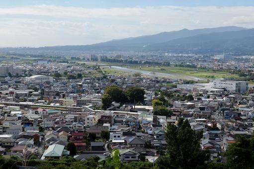 松田町の西平畑公園からみた松田町の町並みの写真