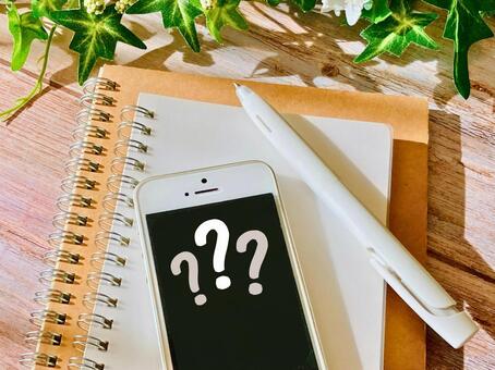 スマホとはてなマーク スマホ,クエスチョン,なぜの写真素材