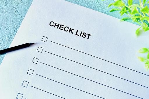 チェックリストとボールペン(青背景) チェックリストとボールペン(青背景) チェックリスト,確認事項,点検の写真素材