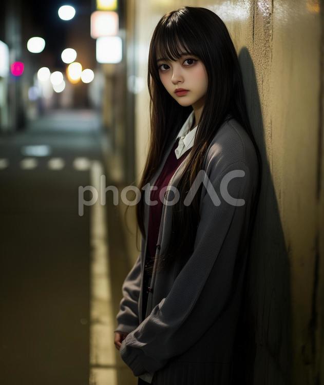 街角で待ち合わせしてる女性高校生 女性,モデル,人物の写真素材