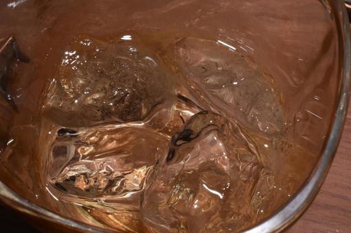 オンザロック 氷,ロック,ウイスキーの写真素材