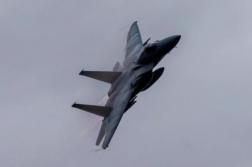 Photo, f-15j, take off, turning, 