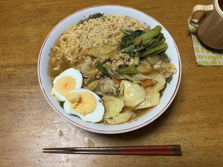 醤油ラーメン 醤油ラーメン ラーメン,定食,おうちごはんの写真素材