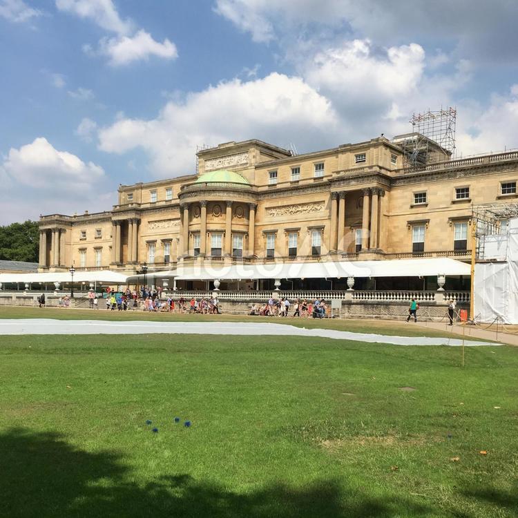 バッキンガム宮殿の庭園 バッキンガム宮殿,ロンドン,イギリスの写真素材