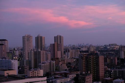 Photo, sunset, high rise apartment, to stain red, 
