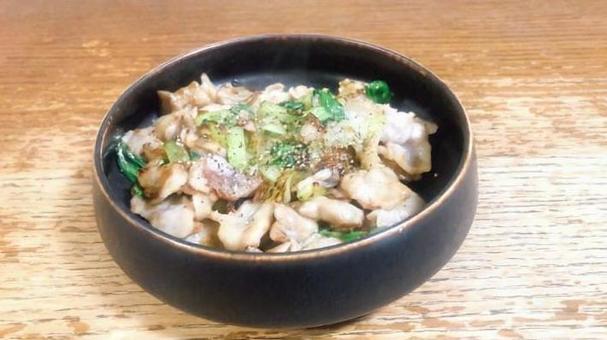 豚バラ肉と青梗菜のオイスターソース炒め 豚バラ肉と青梗菜のオイスターソース炒めの写真
