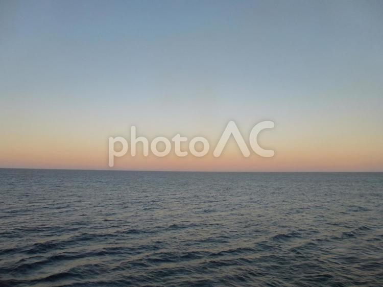 ニュージーランドの海と夕日 ニュージーランド,海,夕焼けの写真素材